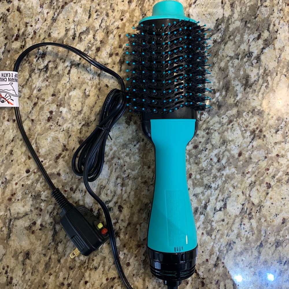 Revlon One Step Hair Dryer and Volumizer Brush